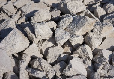 Kırık çimento veya beton