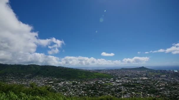 Vista panoramica lenta su Honolulu e Waikiki — Video Stock