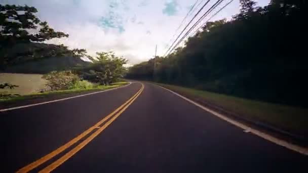 Guidare lungo la costa di Oahu — Video Stock