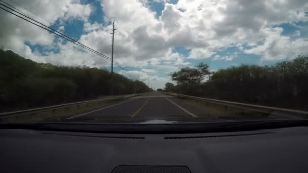 Conduciendo por la autopista hawaiana — Vídeos de Stock