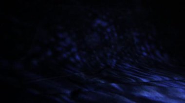 karanlık su yansıma