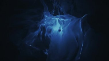 Derin mavi sıvı soyut alev döngü / doymuş soyut sıvı alev arka plan döngü.