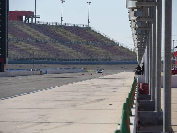 Поворотный Гоночный Автомобиль Mazda Японии Трассе Auto Club Speedway Sevenstock — стоковое фото