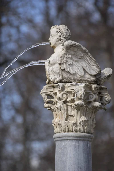 Fontes e jardins em Madrid — Fotografia de Stock