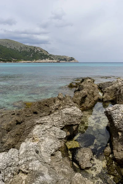 岩石的地中海 — 图库照片