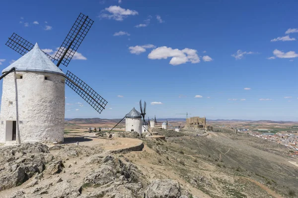 Molinos de viento blanco — Foto de Stock