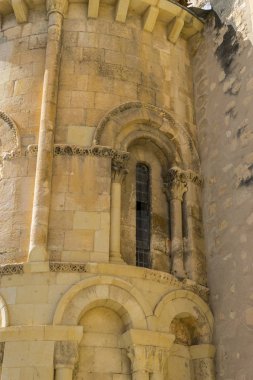 Katedral pinnacles ve tonoz ile