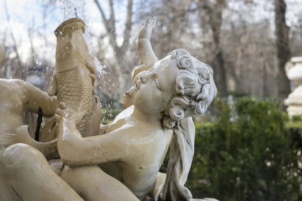 Fuentes de agua del palacio — Foto de Stock