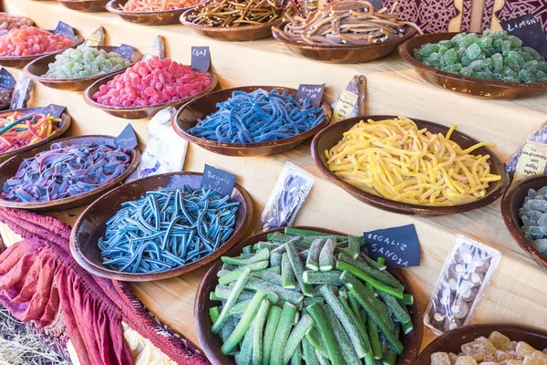 Cestas con dulces típicos de la cultura árabe — Foto de Stock