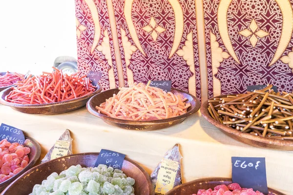 Cestas con dulces típicos de la cultura árabe — Foto de Stock