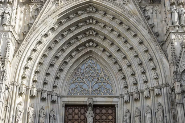 Facciata della cattedrale di Barcellona — Foto Stock