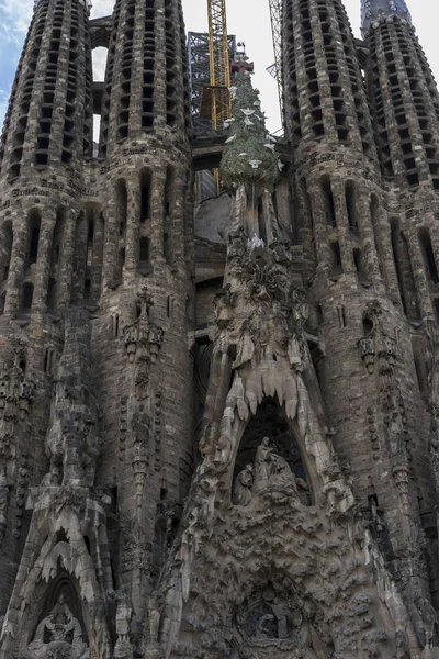 Temple of Sagrada Familia under construction — Stock Photo, Image