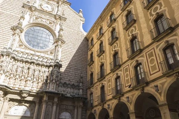 Monasterio de Montserrat, catedral —  Fotos de Stock