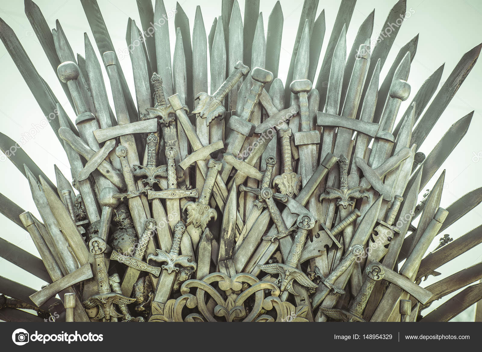 Picture Iron Throne Picture Iron Throne Made With Swords Picture Iron Throne Picture Iron Throne Made With Swords