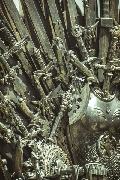 Iron throne made with swords — Stock Photo, Image