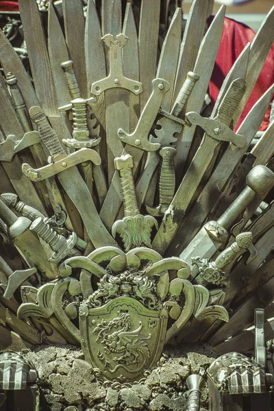 Iron throne made with swords — Stock Photo, Image