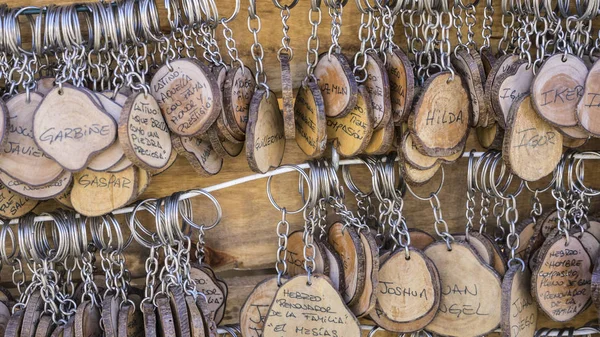 Keyrings with people's names — Stock Photo, Image