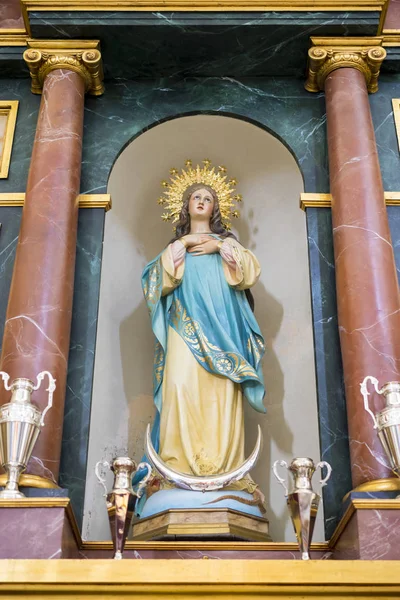 Jungfrauenbilder und Christusdarstellungen — Stockfoto