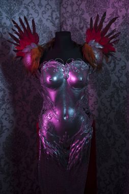 Fantastik, kadın zırh