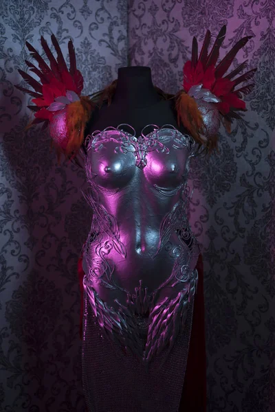 Fantastik, kadın zırh