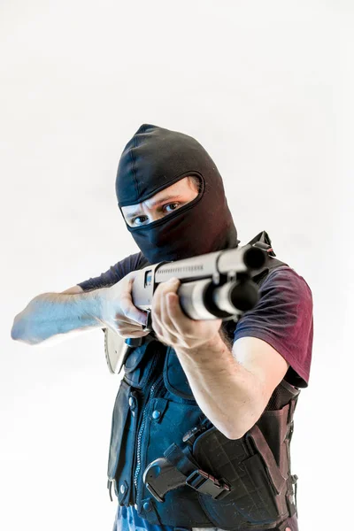 Ο άνθρωπος, οπλισμένος με κουκούλα — Φωτογραφία Αρχείου