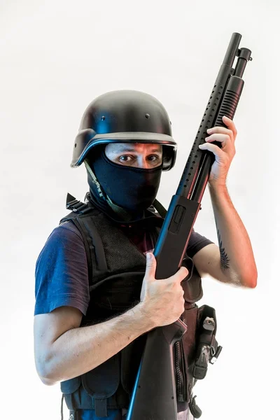 Man beväpnad med balaclava — Stockfoto