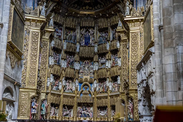 Pomnik Średniowiecznej Architektury Łuki Wewnątrz Katedra Ourense Hiszpania Styl Gotycki — Zdjęcie stockowe