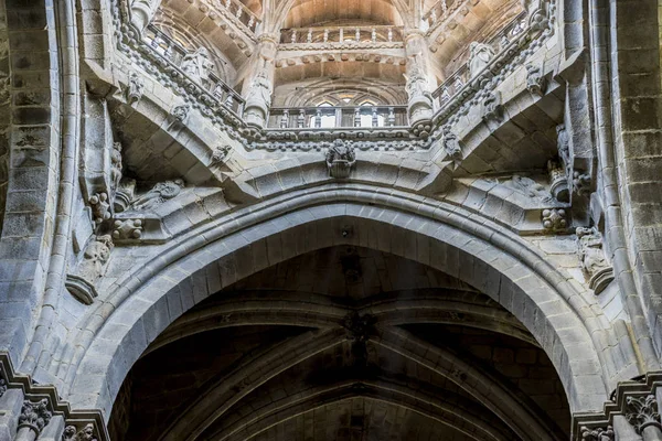 Středověké Architektury Oblouky Uvnitř Katedrály Ourense Španělsku Gotický Styl — Stock fotografie