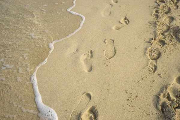 Mediterranean Scene Shore Mediterranean Sea Barefoot Footprints People Summer — Stock Photo, Image