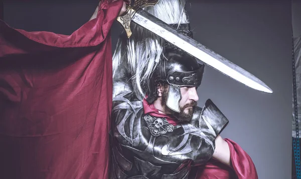 Roman Gladiator Wrestler Warrior Rome Helmet Red Cloak Carries Iron — Stock Photo, Image