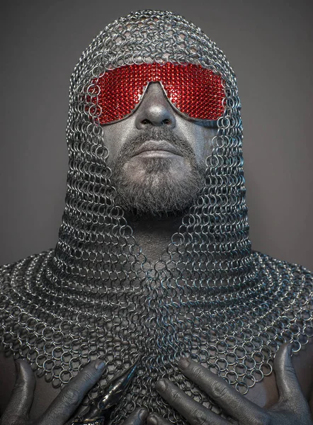 Firewall Hombre Con Armadura Hierro Gafas Rojas Concepto Protección Seguridad — Foto de Stock