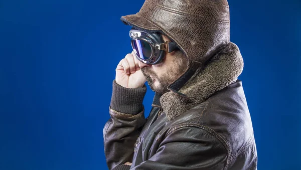 Proud Pilot 20S Sunglasses Vintage Aviator Helmet Wears Leather Jacket — Stock Photo, Image
