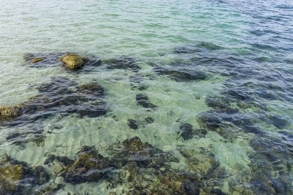 Klipporna Vid Havet Med Vågor Medelhavet Bredvid Cabo Formentor Balearerna — Stockfoto