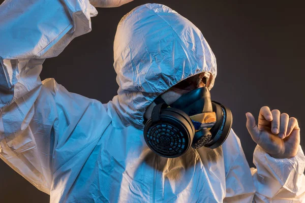 Virus Infectie Concept Man Beschermend Pak Antigas Masker Met Bril — Stockfoto