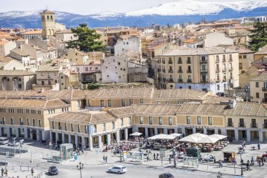 Turizm, Segovia İspanyol şehir havadan izleme. Antik Roma ve ortaçağ şehir