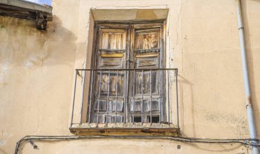 Balkonlu ve eski windows, geleneksel mimarisi şehir Segovia İspanya