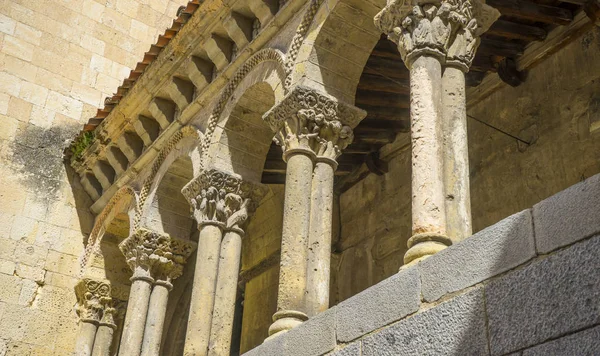 Archi Con Capitelli Pietra Città Segovia Famosa Suo Acquedotto Romano — Foto Stock