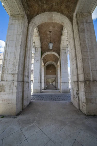 Stare Łuki Architektura Widok Pałacu Aranjuez Muzeum Dzisiejszych Czasach Pomnik — Zdjęcie stockowe