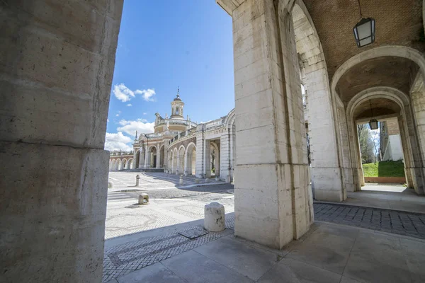 古い円弧 アーキテクチャ アランフエスの宮殿 博物館今日 スペインの王室の住居の記念碑の光景 — ストック写真