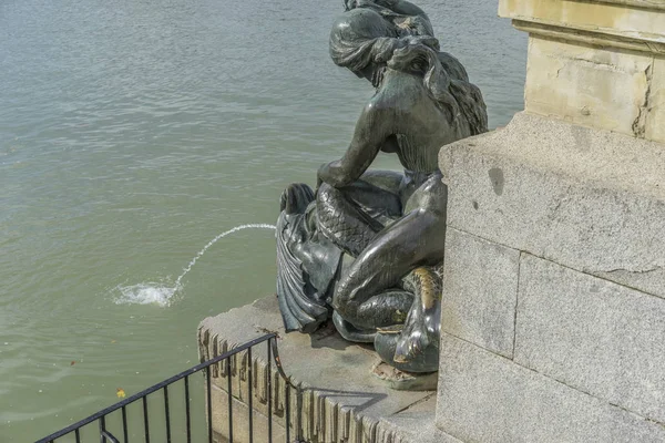 Brunnen Und Gärten Des Königlichen Jardin Del Retiro Madrid Spanien — Stockfoto