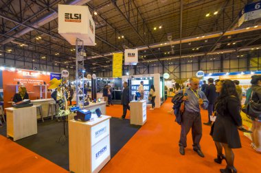 Madrid, İspanya. 25 Nisan 2018.Omexpo 2018 Fuarı, pazarlama dijital düzenlenen Madrid IFEMA pavyonlar