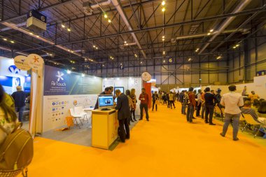 Madrid, İspanya. 25 Nisan 2018.Omexpo 2018 Fuarı, pazarlama dijital düzenlenen Madrid IFEMA pavyonlar