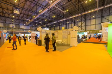 Madrid, İspanya. 25 Nisan 2018.Omexpo 2018 Fuarı, pazarlama dijital düzenlenen Madrid IFEMA pavyonlar