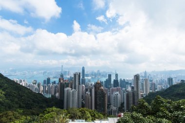Hong Kong şehir manzarası ve Victor Victoria Peak görüntülemek