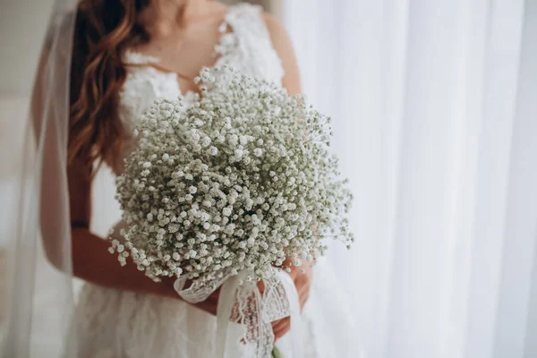 Indah Buket Pernikahan Tangan Pengantin Wanita — Stok Foto