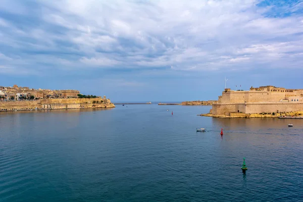 Valletta City Und Fort Angelo Birgu Mit Ricasoli Wellenbrecher Und — Stockfoto