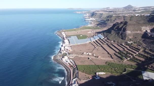 Videobeelden Van Ocean Coast Line Highway Met Tunnel Brug Gefilmd — Stockvideo