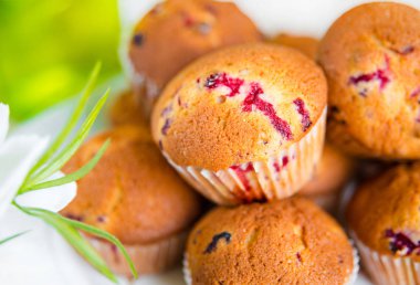 Taze yabanmersini Muffins