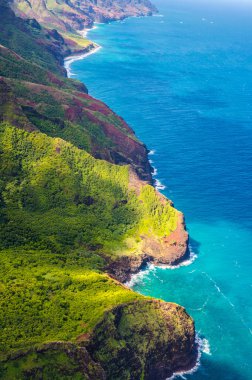 Kauai Adası'nda Hawaii sahilinde Napali görüntüleyin