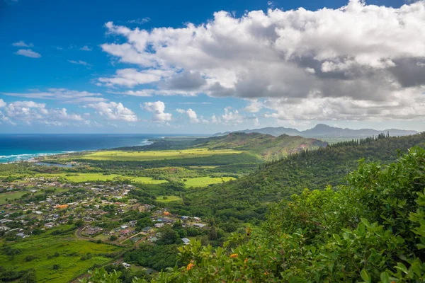 Widok z zachodniego wybrzeża wyspy Kauai, Hawaje — Zdjęcie stockowe